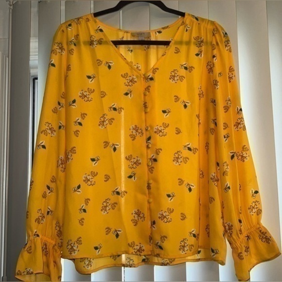 LOFT Tops - Loft yellow floral top - size mp